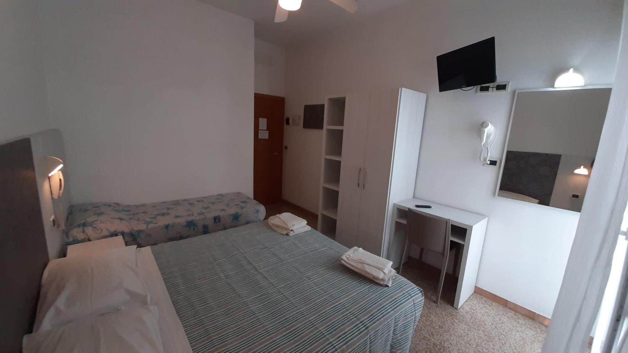 Hotel Luana Rimini Extérieur photo