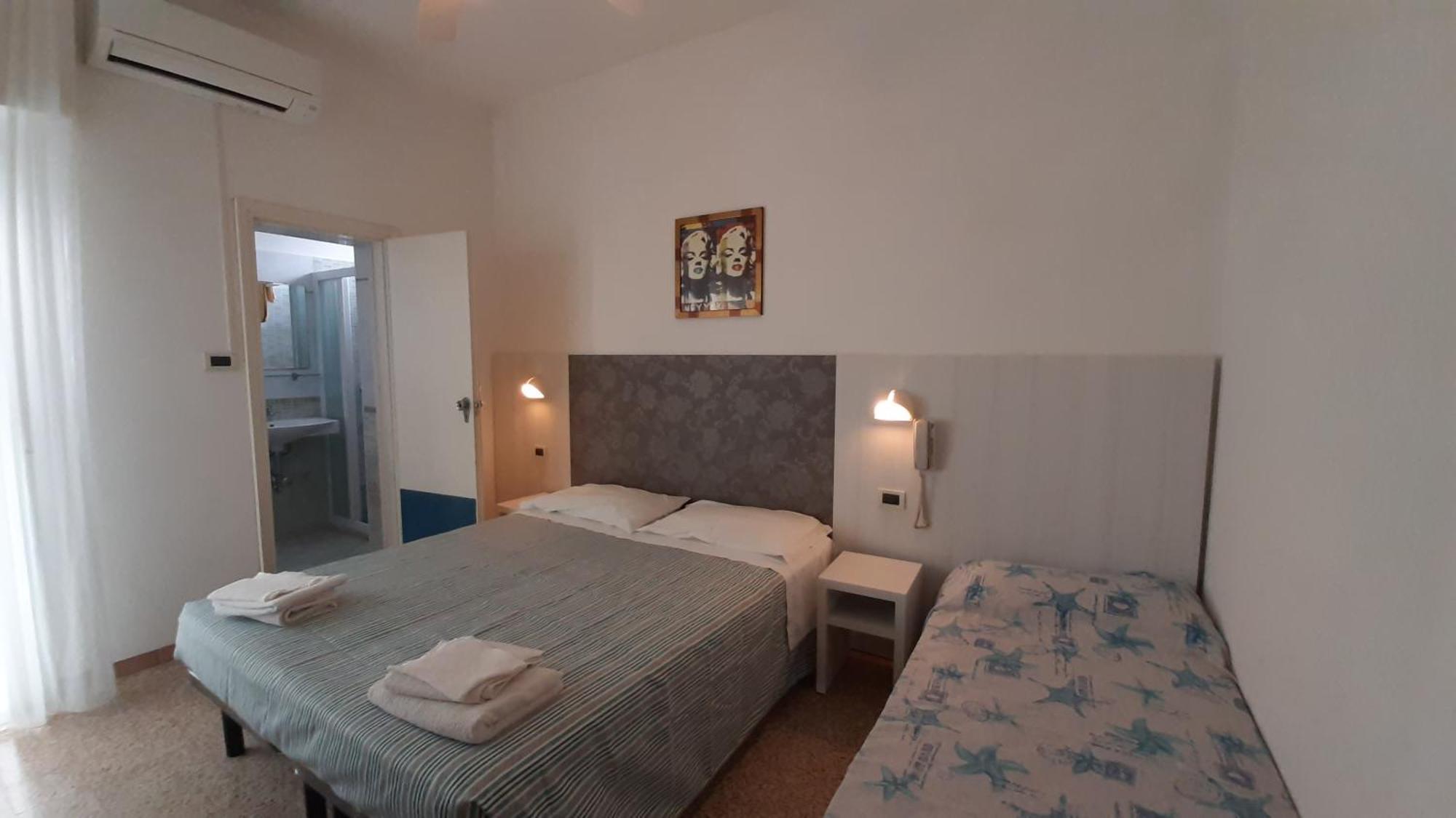 Hotel Luana Rimini Extérieur photo
