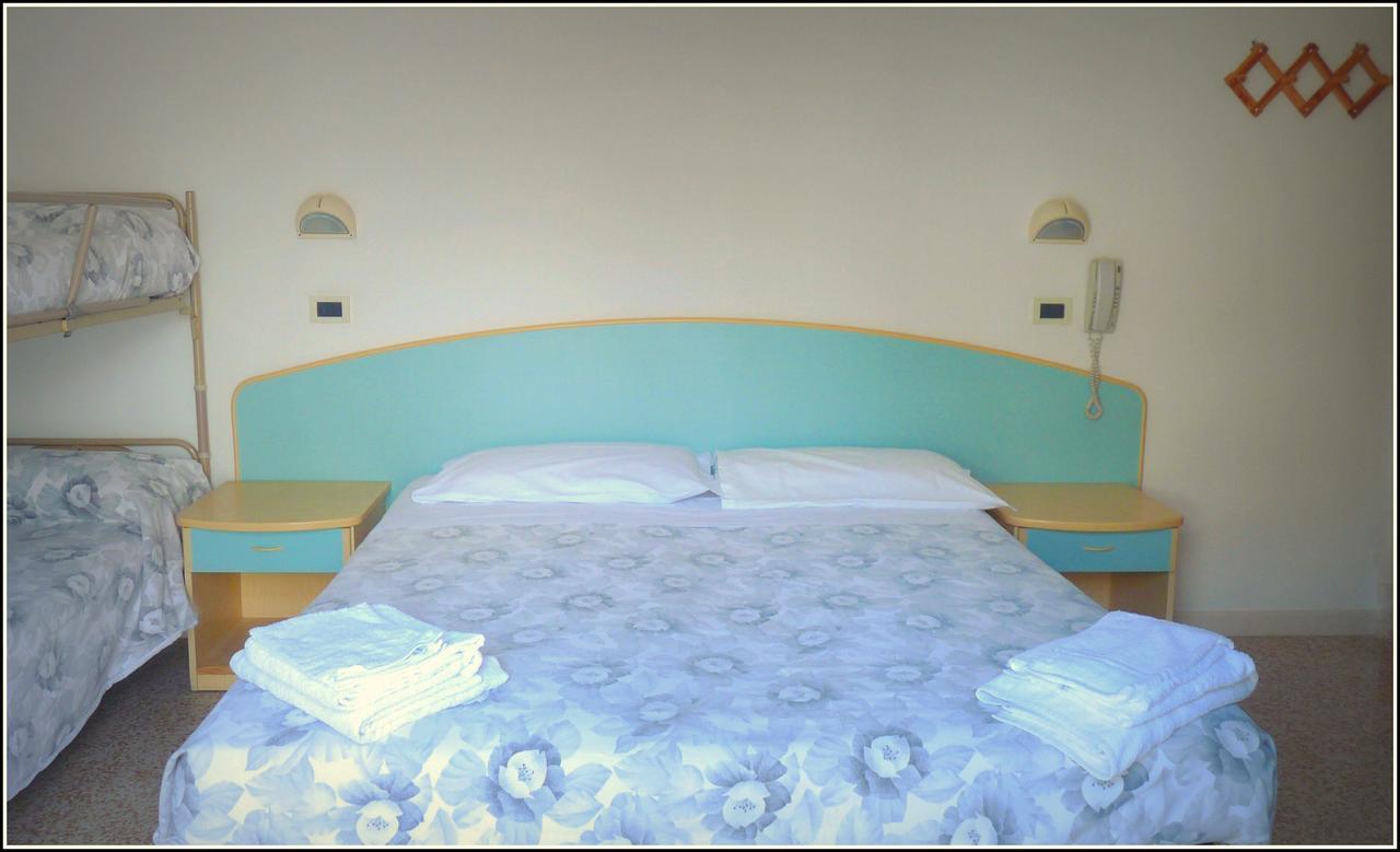 Hotel Luana Rimini Extérieur photo