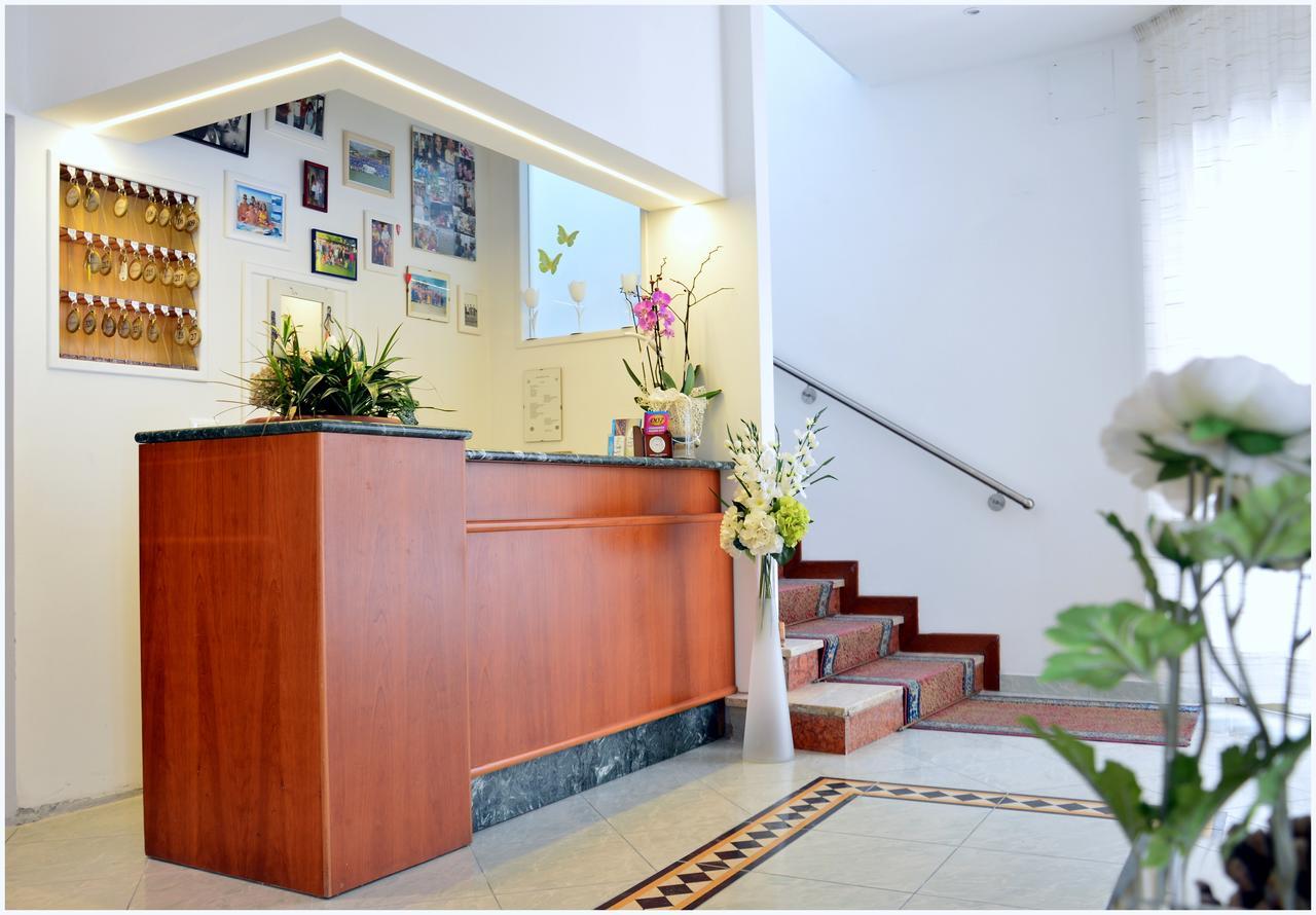 Hotel Luana Rimini Extérieur photo