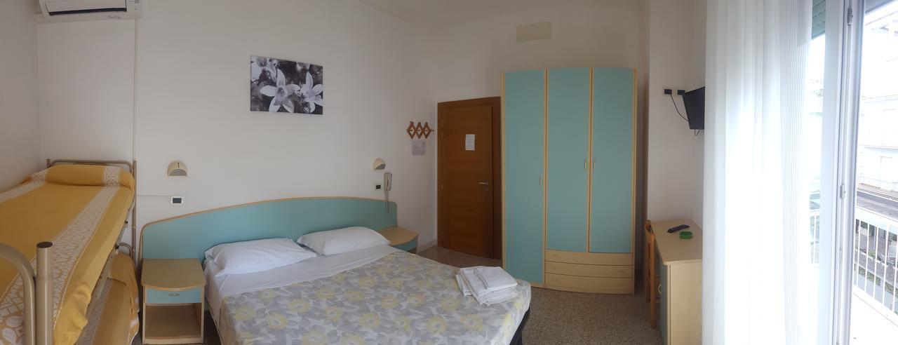 Hotel Luana Rimini Extérieur photo